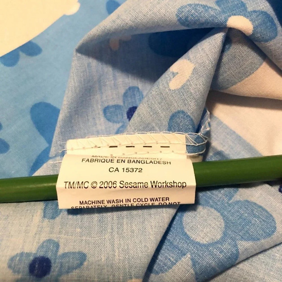 2006 Sesame Street Workshop Muppets Zoe Twin Flat Sheet and 2 Pillowcases - Picture 16 of 16